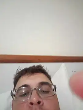 Snapshot of Edsonborges123 chatting on September 2025 08:45:01 PM Edsonborges123 online show from September 2025 08:45:01 PM