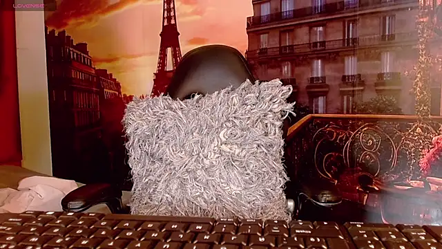 Gabi Prince online show from November 2025 07:56:02 PM