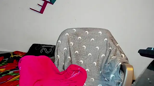 Snapshot of lady_marianita_ chatting on November 2025 01:21:02 PM lady marianita online show from November 2025 01:21:02 PM