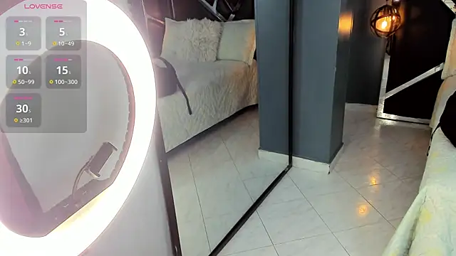 Melissa 23  online show from September 2025 10:26:01 AM