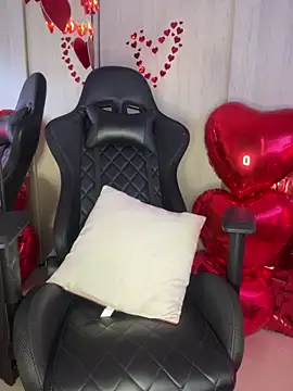 Snapshot of ElectraRhodes1 chatting on February 2026 09:44:02 PM ElectraRhodes1 online show from February 2026 09:44:02 PM