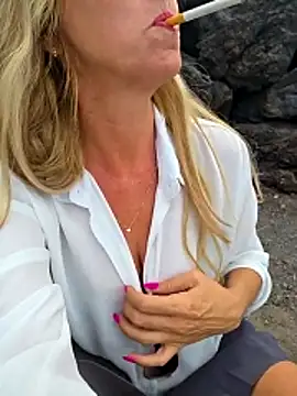 Snapshot of Melody73 chatting on October 2025 11:03:01 AM Melody73 online show from October 2025 11:03:01 AM