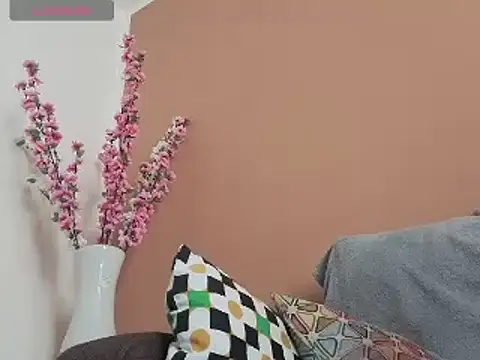 Snapshot of Melody73 chatting on November 2025 10:58:01 AM Melody73 online show from November 2025 10:58:01 AM