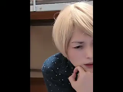 Snapshot of mgnhiroyuki chatting on November 2025 05:13:02 PM mgnhiroyuki online show from November 2025 05:13:02 PM