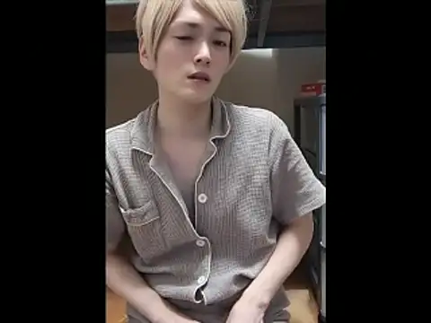 Snapshot of mgnhiroyuki chatting on July 2026 02:49:01 AM mgnhiroyuki online show from July 2026 02:49:01 AM