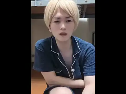 Snapshot of mgnhiroyuki chatting on July 2026 05:32:02 AM mgnhiroyuki online show from July 2026 05:32:02 AM