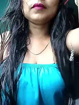 Snapshot of Beautiful_Puja chatting on November 2025 01:40:01 AM Beautiful Puja online show from November 2025 01:40:01 AM