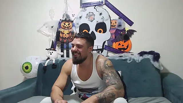 Snapshot of Tiberius_hunk chatting on October 2025 06:15:01 PM Tiberius hunk online show from October 2025 06:15:01 PM