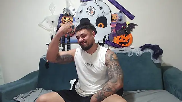 Snapshot of Tiberius_hunk chatting on October 2025 10:28:02 AM Tiberius hunk online show from October 2025 10:28:02 AM