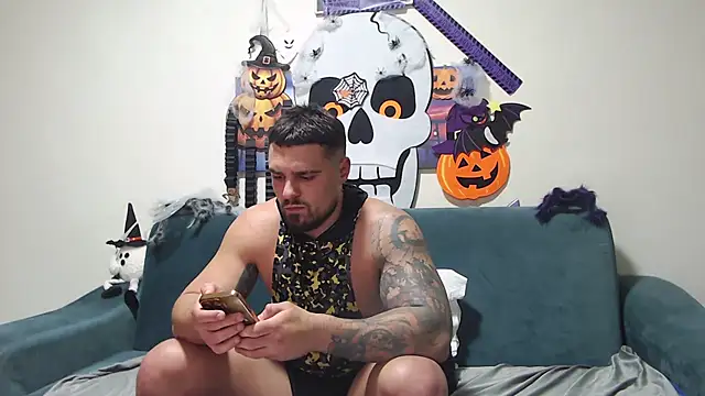 Snapshot of Tiberius_hunk chatting on November 2025 07:25:01 PM Tiberius hunk online show from November 2025 07:25:01 PM