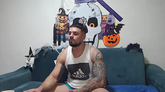 Snapshot of Tiberius_hunk chatting on November 2025 03:05:02 AM Tiberius hunk online show from November 2025 03:05:02 AM