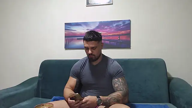 Snapshot of Tiberius_hunk chatting on November 2025 06:46:01 AM Tiberius hunk online show from November 2025 06:46:01 AM