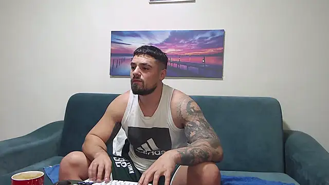 Snapshot of Tiberius_hunk chatting on November 2025 07:33:02 AM Tiberius hunk online show from November 2025 07:33:02 AM