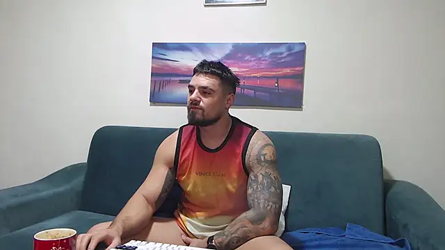 Snapshot of Tiberius_hunk chatting on December 2025 07:03:02 AM Tiberius hunk online show from December 2025 07:03:02 AM