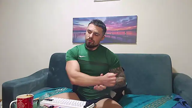 Tiberius hunk online show from January 2026 05:18:02 PM