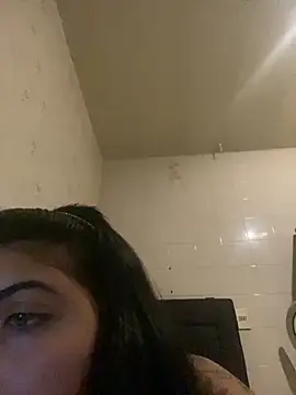 Snapshot of mayteziinhaa chatting on November 2025 11:49:02 PM mayteziinhaa online show from November 2025 11:49:02 PM