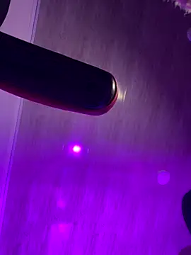 sofia 23x online show from December 2025 07:54:02 PM