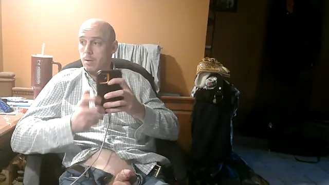 Mac ThunderCock online show from February 2026 09:42:01 PM