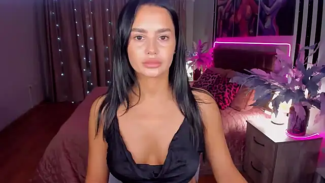 DanaSincere online show from November 2025 06:01:01 AM