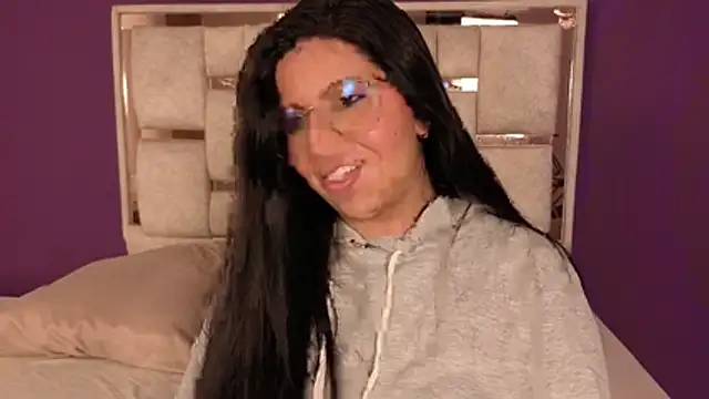 emilyy cooperr online show from January 2026 12:32:01 PM