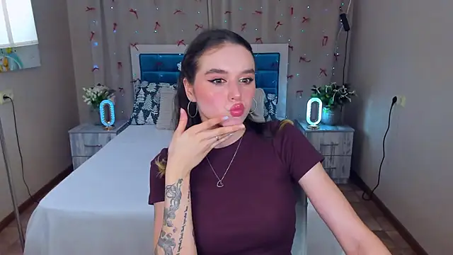 EmelyMason online show from December 2025 09:13:02 AM