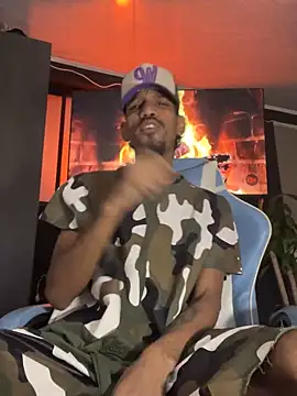 Snapshot of Miguel_bigcock chatting on March 2025 12:49:01 AM Miguel bigcock online show from March 2025 12:49:01 AM