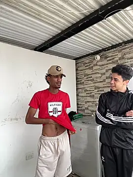 Snapshot of Miguel_bigcock chatting on March 2025 02:45:01 PM Miguel bigcock online show from March 2025 02:45:01 PM