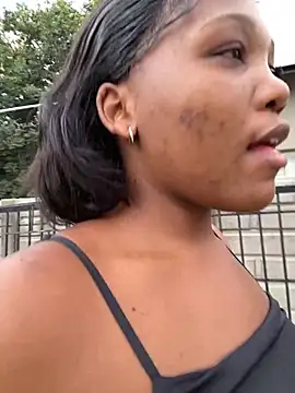 Beyoncex05 online show from November 2025 04:17:02 PM