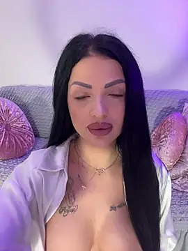 IrisRossie online show from June 2026 05:13:02 AM