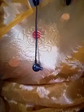 Snapshot of Neha-Bhabhi-Rasily chatting on September 2025 03:32:02 AM Neha-Bhabhi-Rasily online show from September 2025 03:32:02 AM