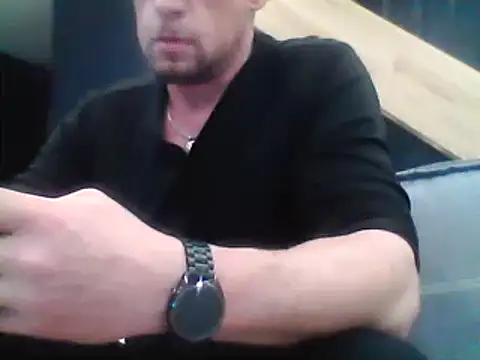 waldik083 online show from March 2025 11:37:01 PM