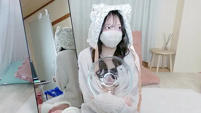 mami-pokoch online show from October 2025 12:48:02 PM