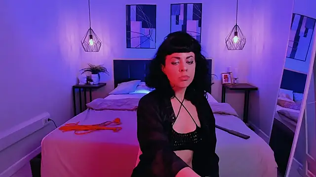 Snapshot of TrishLovers chatting on March 2025 09:23:01 PM TrishLovers online show from March 2025 09:23:01 PM