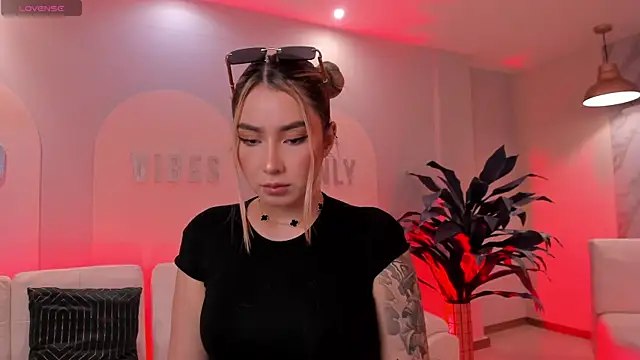 MaddisonCollins online show from April 2026 08:17:02 PM