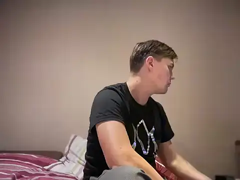 Snapshot of SteelViper chatting on October 2025 04:41:02 PM SteelViper online show from October 2025 04:41:02 PM