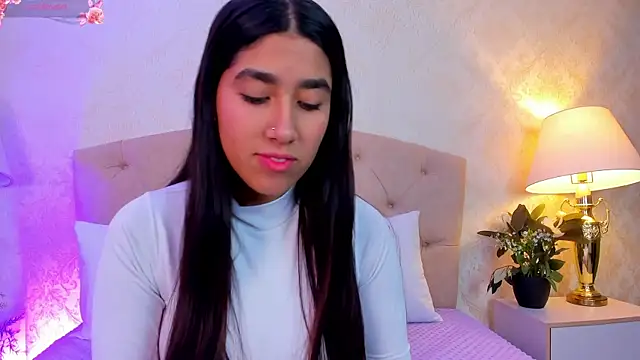 Mia Montess online show from June 2026 01:02:01 PM