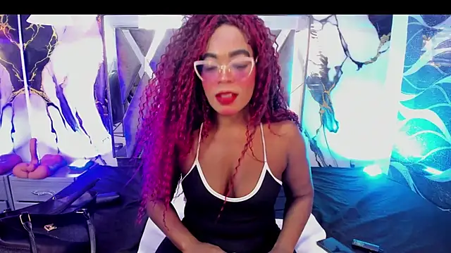 CandyMartinez  online show from May 2026 08:38:01 PM