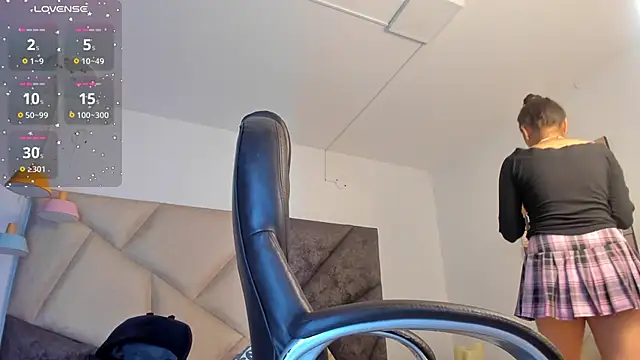 Snapshot of SaskiaGrendel chatting on January 2026 11:50:01 PM SaskiaGrendel online show from January 2026 11:50:01 PM