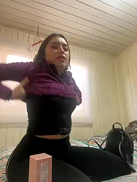 floooohv online show from November 2025 09:15:02 PM