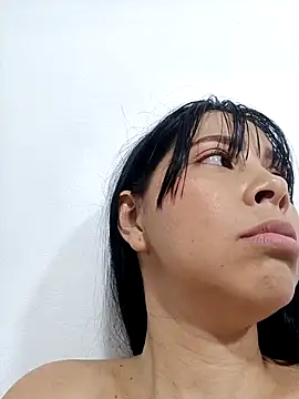 Snapshot of Candy-Body chatting on March 2025 11:28:02 PM Candy-Body online show from March 2025 11:28:02 PM