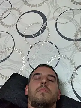 Maxpeins online show from May 2026 01:07:01 PM