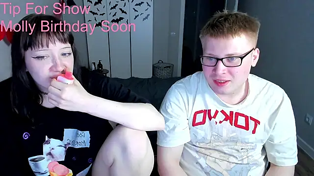 Snapshot of JayMollyy chatting on May 2026 06:14:01 PM JayMollyy online show from May 2026 06:14:01 PM