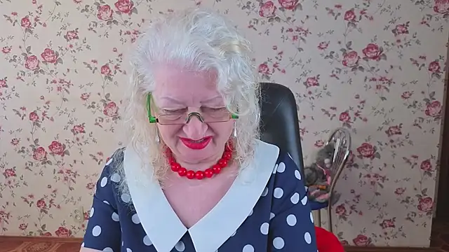 Maya Mayflower online show from April 2026 03:21:01 AM