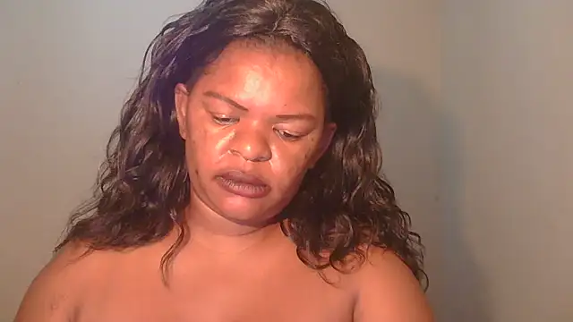 Snapshot of ebony_rose11 chatting on February 2025 04:32:01 PM ebony rose11 online show from February 2025 04:32:01 PM