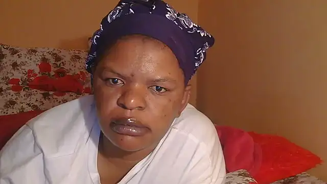 Snapshot of ebony_rose11 chatting on October 2025 02:20:02 AM ebony rose11 online show from October 2025 02:20:02 AM