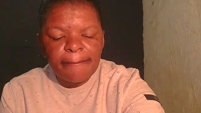 Snapshot of ebony_rose11 chatting on October 2025 05:24:02 PM ebony rose11 online show from October 2025 05:24:02 PM