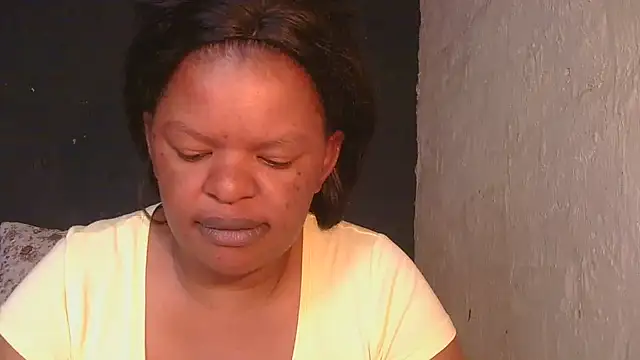 Snapshot of ebony_rose11 chatting on November 2025 10:24:01 AM ebony rose11 online show from November 2025 10:24:01 AM