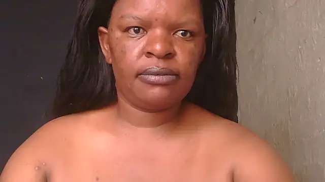 Snapshot of ebony_rose11 chatting on November 2025 06:12:01 AM ebony rose11 online show from November 2025 06:12:01 AM