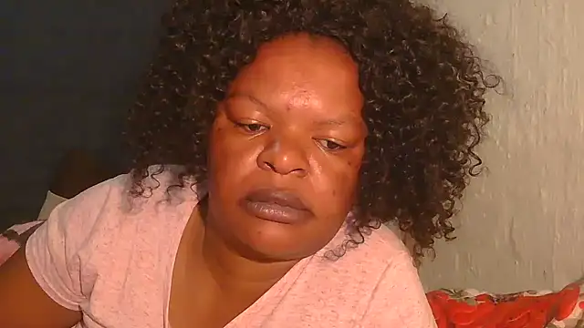 Snapshot of ebony_rose11 chatting on November 2025 04:07:02 AM ebony rose11 online show from November 2025 04:07:02 AM