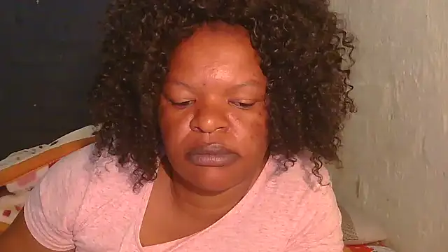 Snapshot of ebony_rose11 chatting on November 2025 11:32:01 PM ebony rose11 online show from November 2025 11:32:01 PM